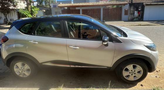 RENAULT CAPTUR 2.0 16V HI-FLEX INTENSE AUTOMÁTICO RENAULT CAPTUR 2.0 16V HI-FLEX INTENSE AUTOMÁTICO